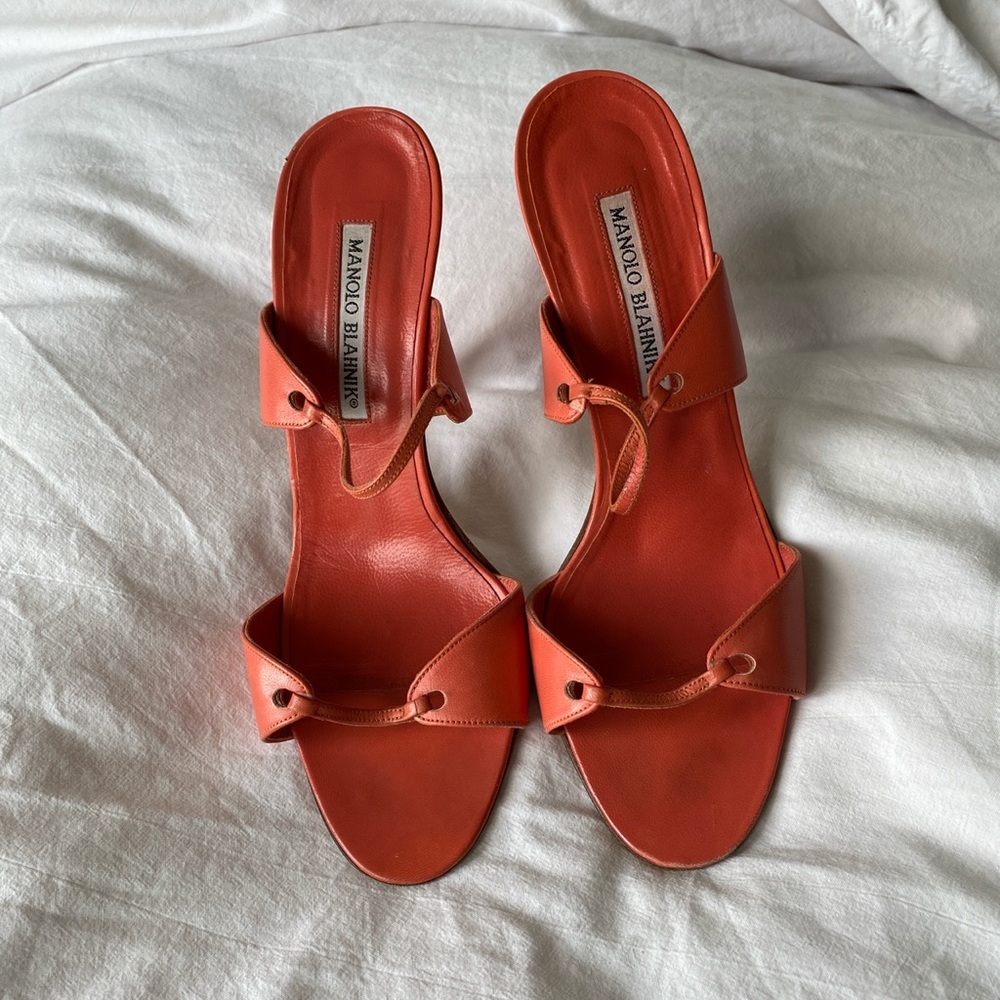 *SOLD* Vintage Manolo Blahnik Heels